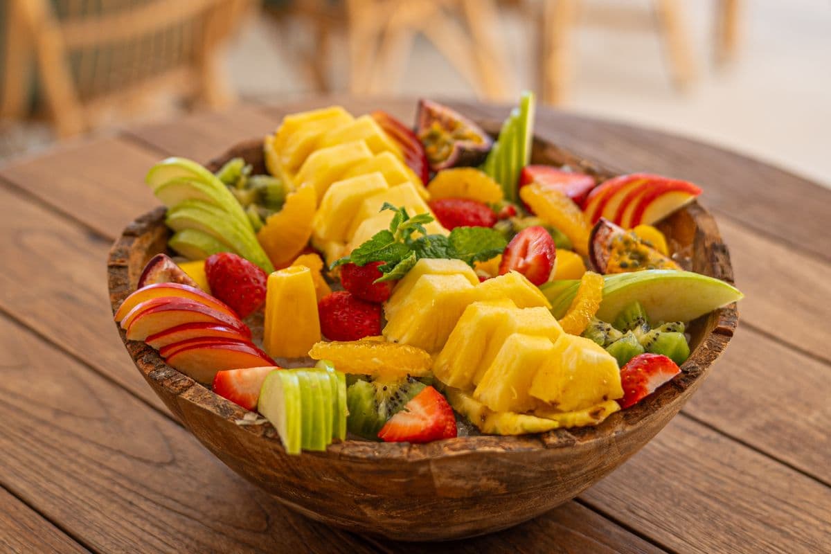 Salada Tropical com Vinagrete Cítrico